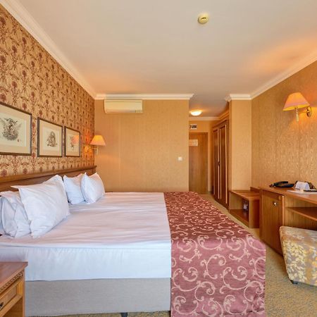 Hotel Club Central Hiszarja Kültér fotó