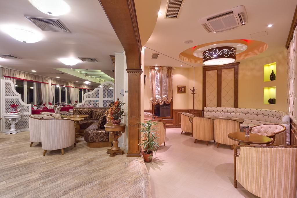 Hotel Club Central Hiszarja Kültér fotó