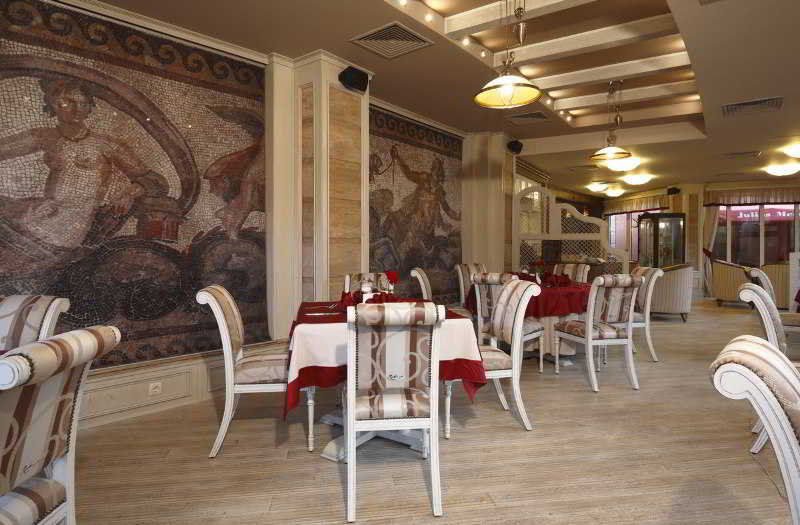Hotel Club Central Hiszarja Kültér fotó