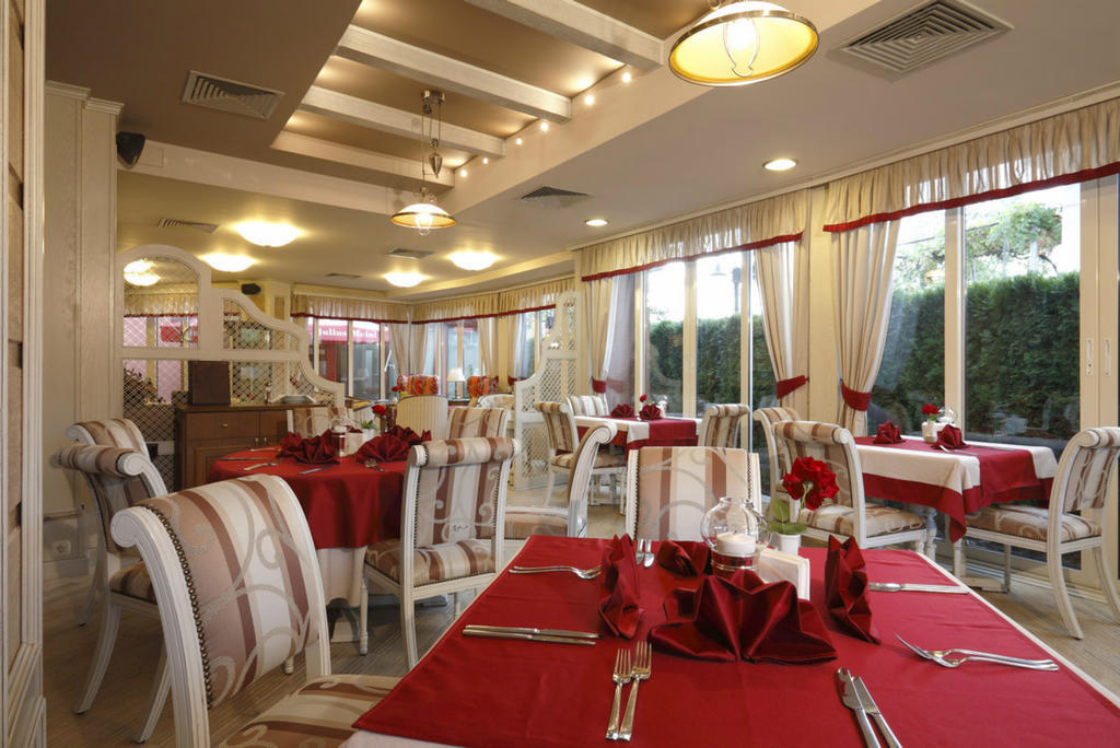 Hotel Club Central Hiszarja Kültér fotó